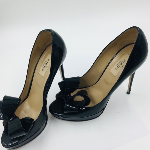 Authentic Valentino Heels - Picture 2 of 12